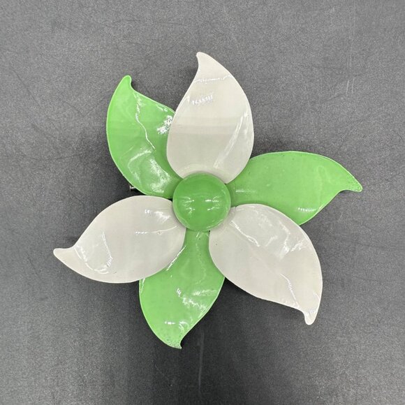 Vintage Flower Power Brooch Pin Mid Century Enamel Retro Green White Floral - Picture 2 of 10